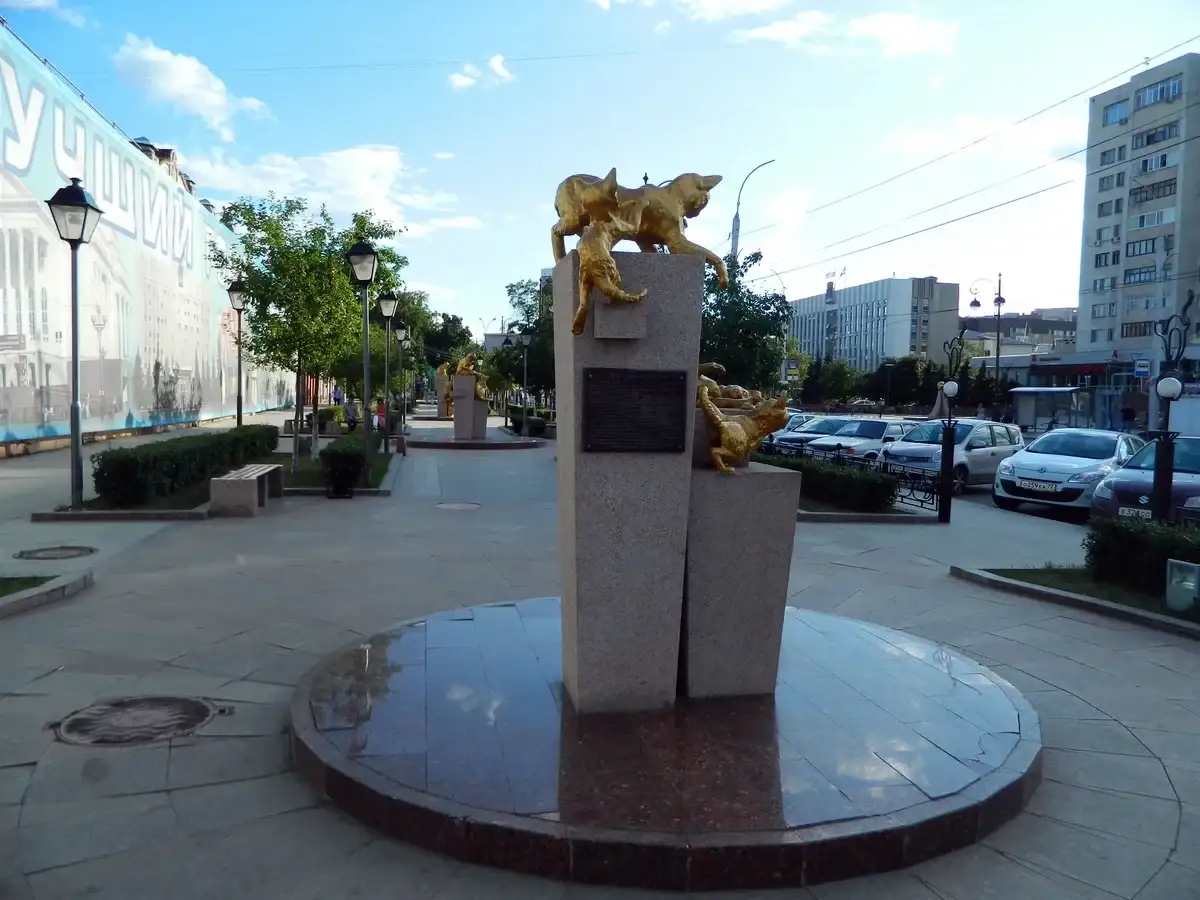 Сквер сибирских кошек Тюмень